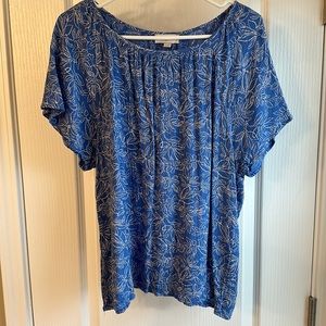 Loft blue with white flowers light weight top.